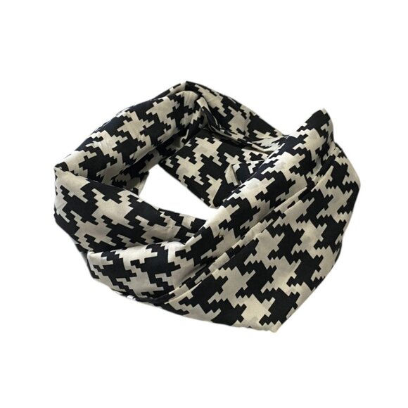 Chic Checkered Scarf - Picture 1 of 2
